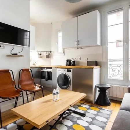 Design Close To Sacre-coeur